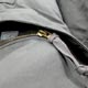 Front zip : metal-zip-fabric-pull