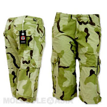 Molecule Special Camo Capri Pants